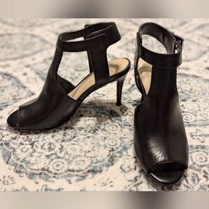 GUC Nine West open toe bootie style heels sz 7